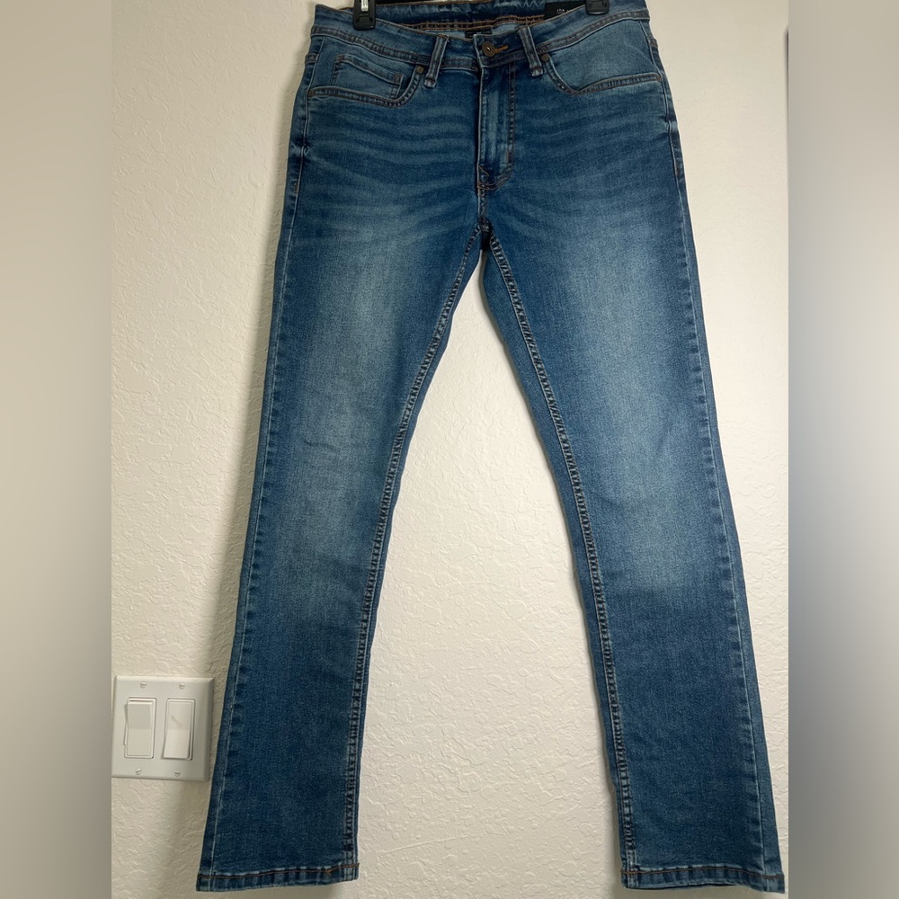 Slim Blue Denim Jeans with Subtle Fading